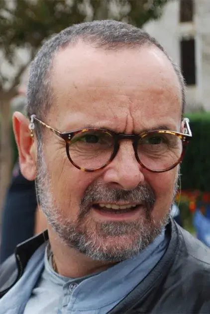 ولاد پائونِسکو