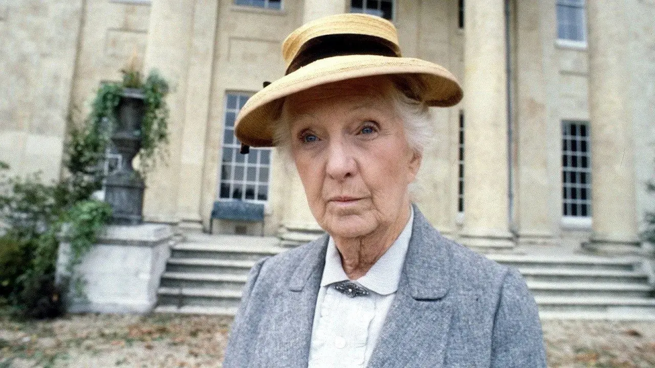 فیلم خانم مارپل: قتل در خانه کشیش (Miss Marple: The Murder at the Vicarage 1986)