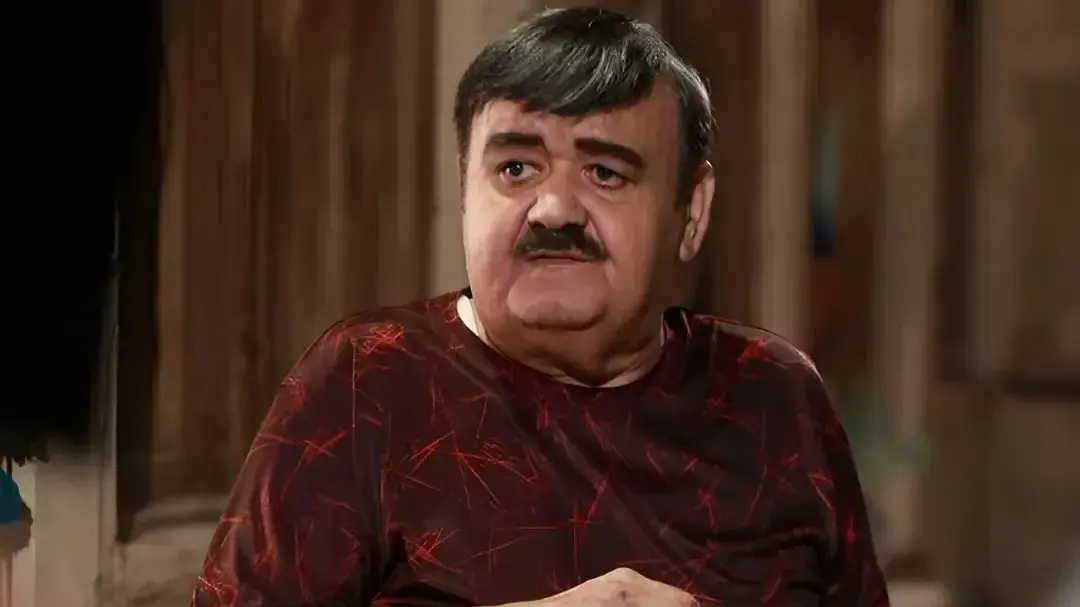 آخرین سریال اکبر عبدی جایگزین سریال دیوار دفاعی در جدول پخش شبکه سه می‌شود 