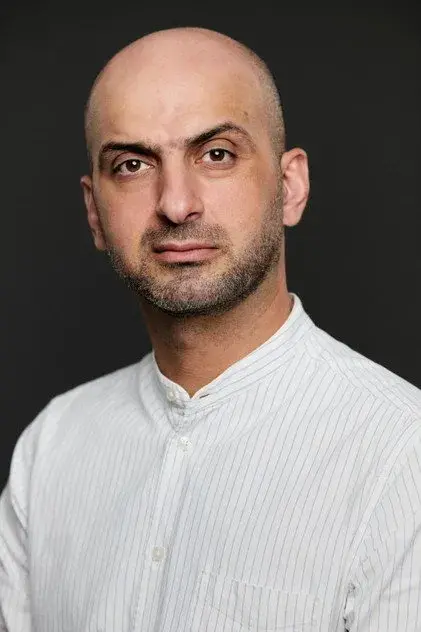 سادِتین کیرمیزی‌یوز