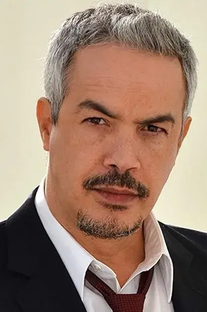 جولیان اسکات اورنا