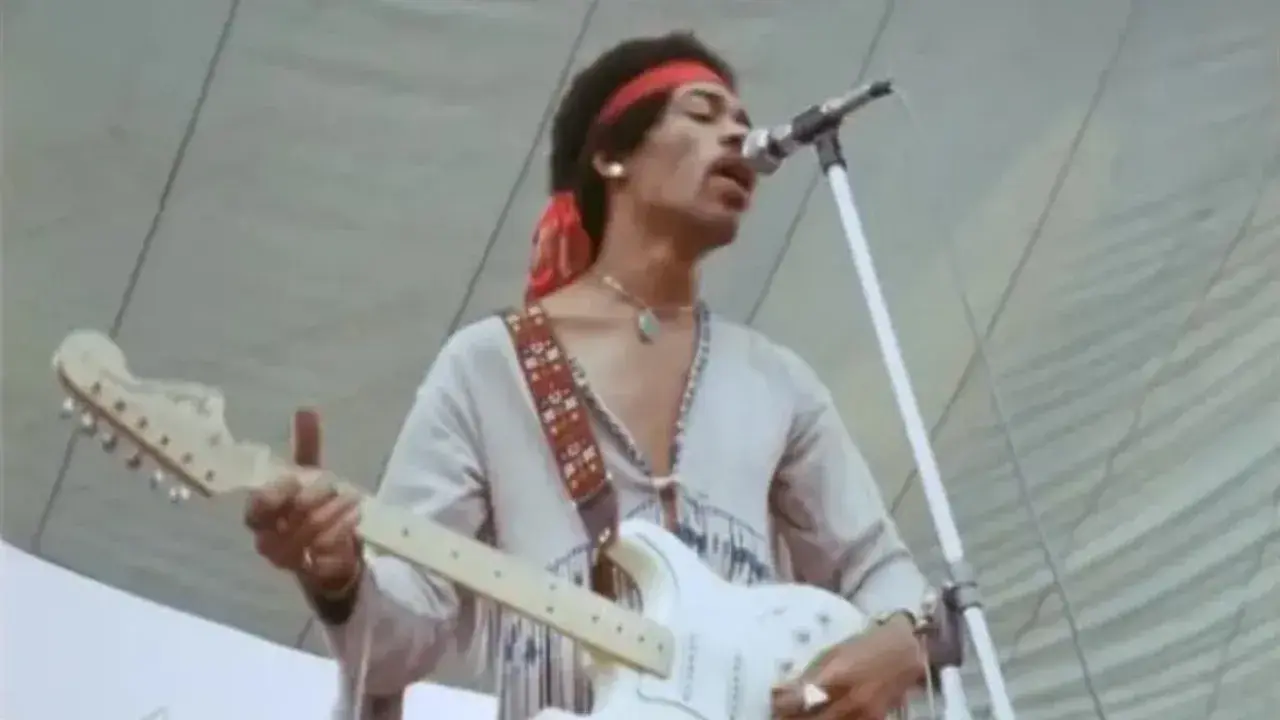 مستند جیمی هندریکس: زنده در ووداستاک (Jimi Hendrix: Live at Woodstock 1999)