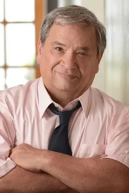 چارلی اسکالیز
