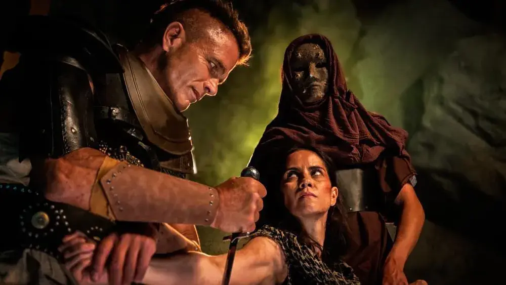 فیلم غارتگر: سرزمین های بد (Predator: Wastelands 2025)