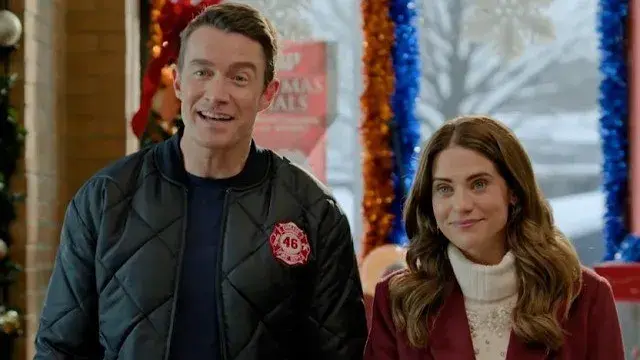 تریلر فیلم گل پیروزی در تعطیلات: یک داستان عاشقانه با حال و هوای تیم بیرز | Holiday Touchdown: A Bears Love Story 2026