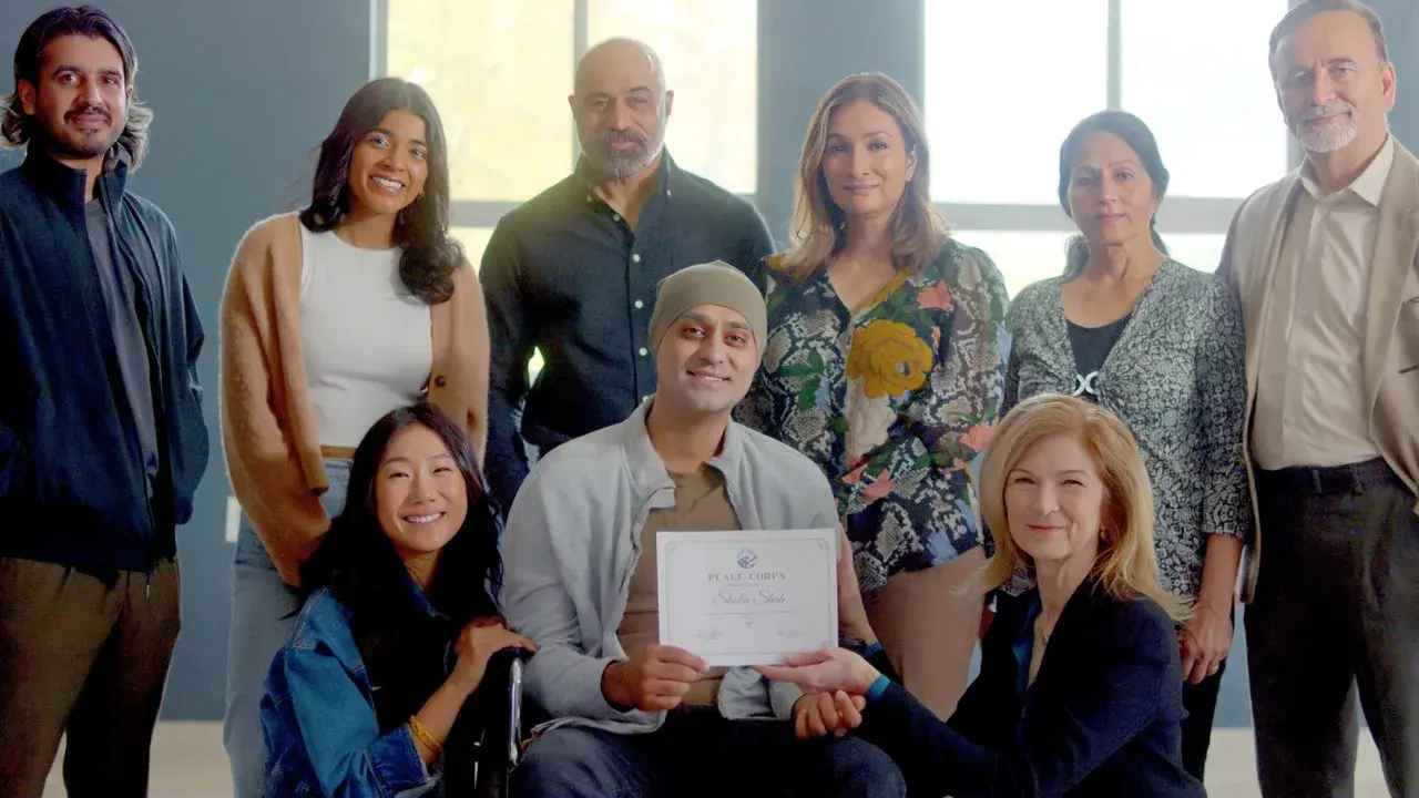 فیلم گل های کاغذی (Paper Flowers 2024)