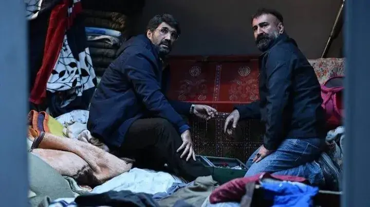 هادی کاظمی و مهران احمدی در فیلم حاشیه؛ تازه ترین محصول مشترک سوره و اوج روی پرده می‌رود